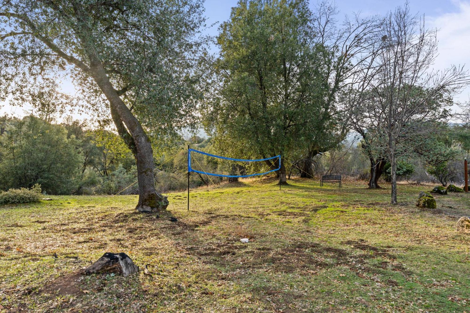 Villa Secluded Mtn Family Haven With Spa, Views & Arcade Oakhurst